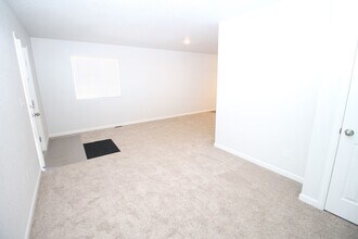 943 E Moreno Ave in Colorado Springs, CO - Building Photo - Building Photo