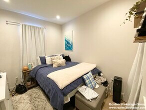 120 Buttonwood St, Unit 1 in Boston, MA - Building Photo - Building Photo