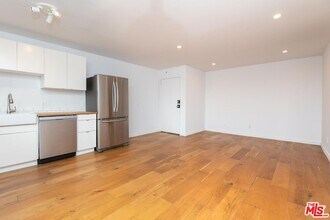 3933 Marathon St in Los Angeles, CA - Building Photo - Building Photo