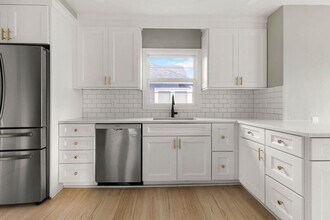 4707 N Willamette Blvd in Portland, OR - Building Photo - Building Photo