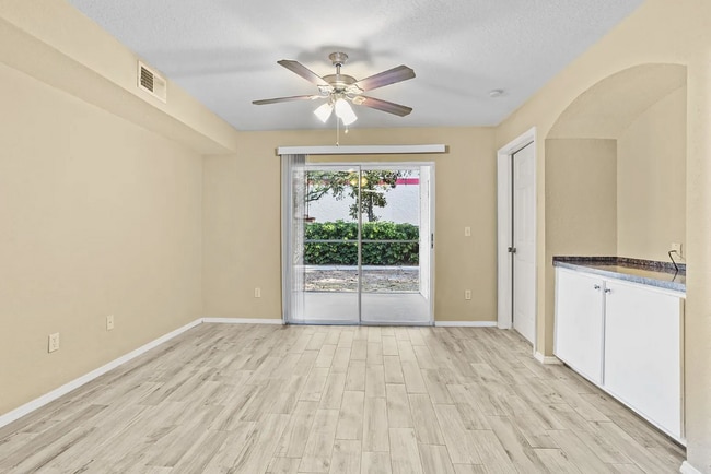 826 Camargo Way, Unit 104 in Altamonte Springs, FL - Foto de edificio - Building Photo