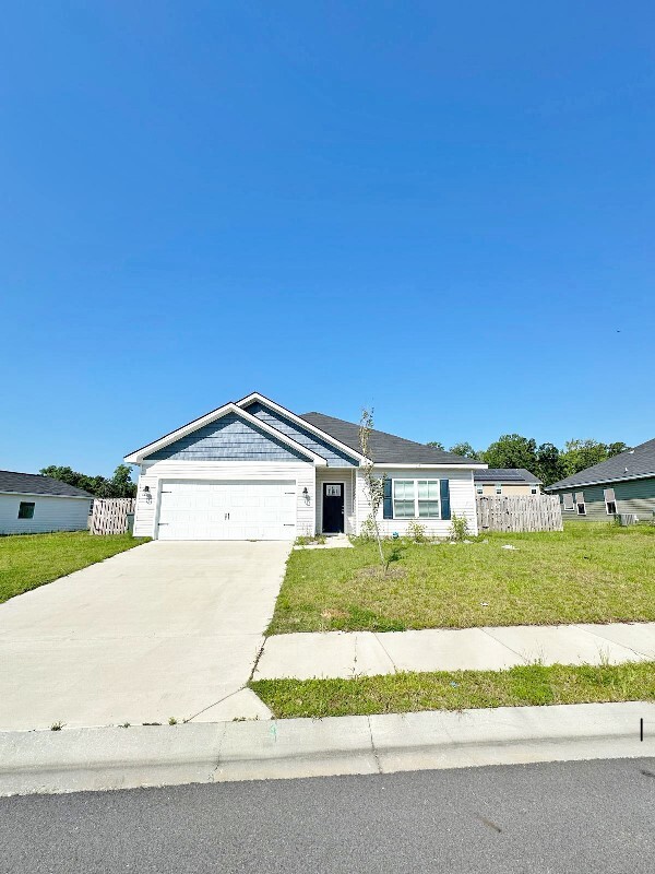158 Stout Ln in Hinesville, GA - Building Photo - Building Photo