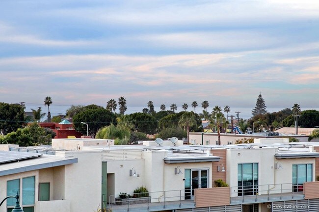 Derby House in Encinitas, CA - Building Photo - Other