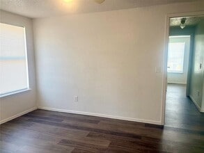 2049 Sierra St in Norman, OK - Building Photo - Building Photo