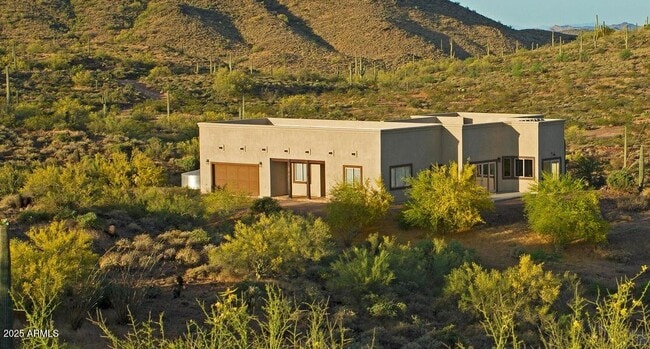 46710 N 27th Ave in New River, AZ - Building Photo - Building Photo