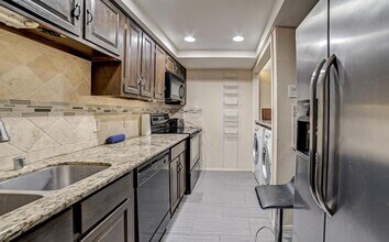 14361 Misty Meadow Ln in Houston, TX - Building Photo - Building Photo