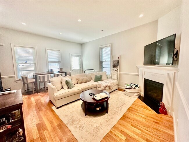 property at 357 W Fourth St