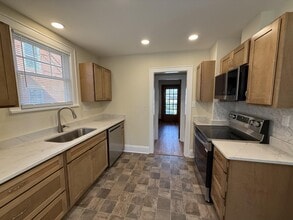 324 E Main St in Lancaster, OH - Building Photo - Building Photo