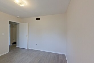 2450-2452-2452 Hiawatha St in Columbus, OH - Building Photo - Building Photo