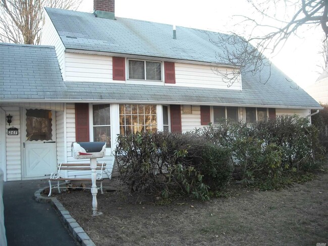 property at 267 Elm Dr S