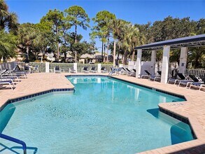 835 Chalmers Dr, Unit Downstairs in Venice, FL - Building Photo - Building Photo