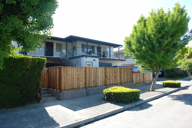 4434 Moorpark Ave in San Jose, CA - Building Photo - Building Photo