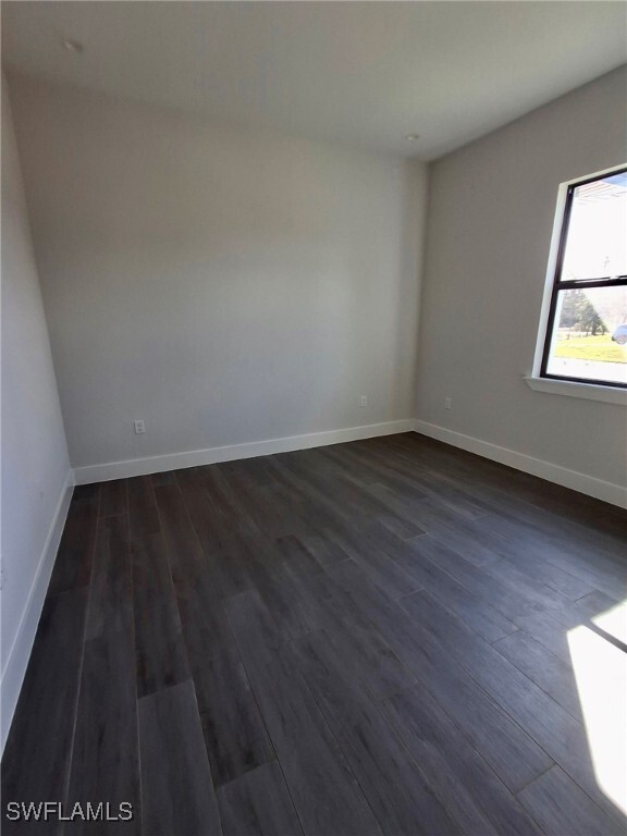 property at 1631 Desoto Blvd N
