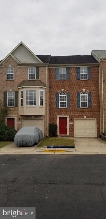 5503 Sacramento Mews Pl in Alexandria, VA - Building Photo