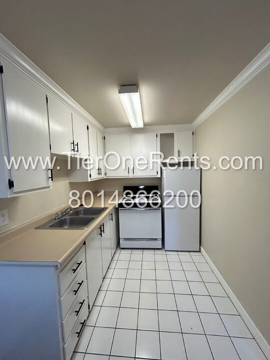 2900 S 200 E in South Salt Lake, UT - Building Photo