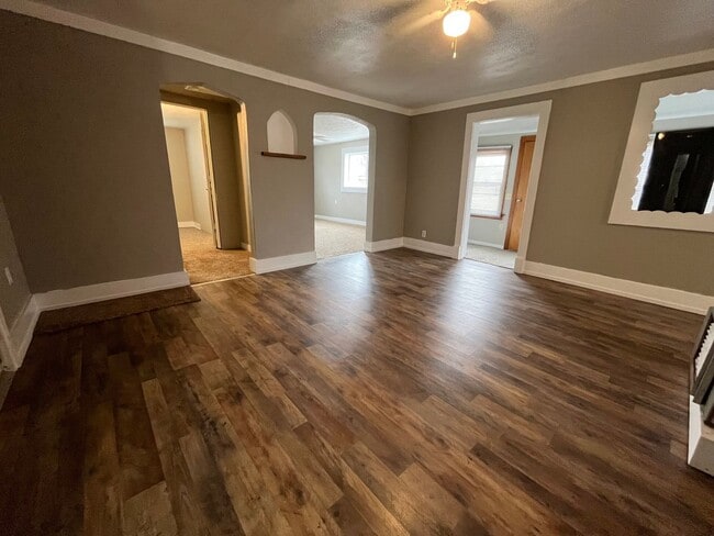 210 Main St in Harrisburg, SD - Building Photo - Building Photo