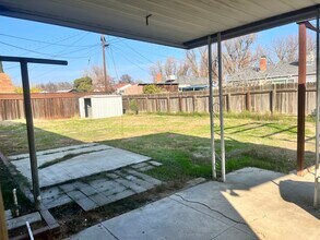 1541 Circle Ln in Newman, CA - Building Photo - Building Photo
