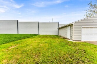 1506 Parker Dr in Mayfield Heights, OH - Building Photo - Building Photo