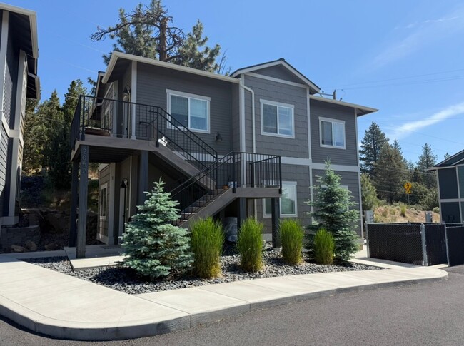 property at 2052 NW Black Pnes Pl
