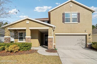 404 Hepburn Rd in Orange Park, FL - Building Photo