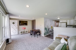 544 E 92nd Pl in Chicago, IL - Building Photo