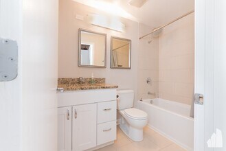 1801 S Michigan Ave in Chicago, IL - Building Photo - Building Photo