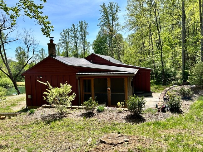 1343 Wares Gap Rd in Monroe, VA - Building Photo - Building Photo