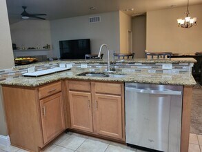 1019 Rosita St in Arlington, TX - Building Photo - Building Photo