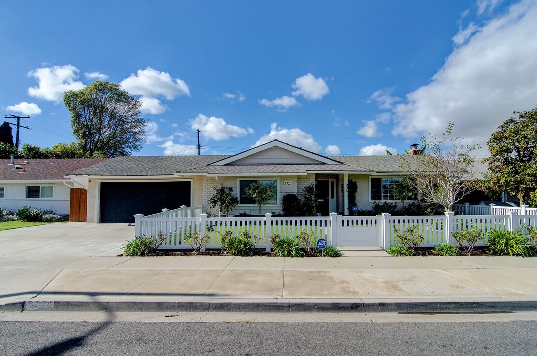 2723 Cibola Ave in Costa Mesa, CA - Building Photo