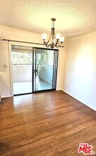 2349 S Bentley Ave in Los Angeles, CA - Building Photo - Building Photo