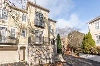 929 Junction Pl in Indianapolis, IN - Building Photo - Building Photo