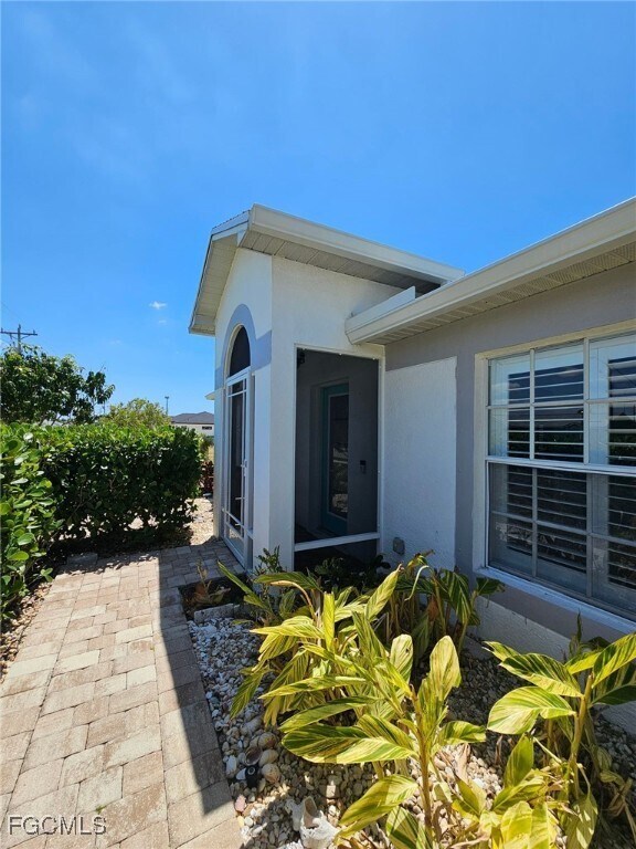 property at 1502 SW 20th Ave