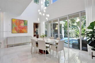 20824 NE 37th Ave in Aventura, FL - Building Photo - Building Photo