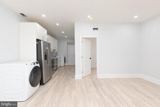 1830 Pine St in Philadelphia, PA - Building Photo - Building Photo