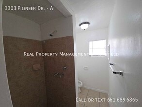 3303 Pioneer Dr in Bakersfield, CA - Building Photo - Building Photo