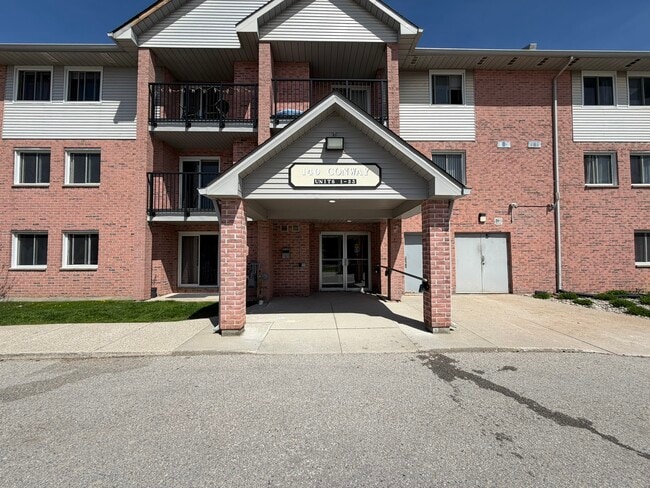 property at 140 Conway Dr