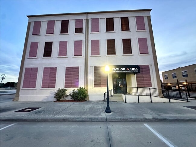 property at 801 6th St N
