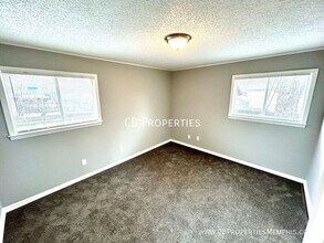 5315 Yale Rd in Memphis, TN - Foto de edificio - Building Photo