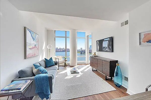 2 Northside Piers, Unit 27D in Brooklyn, NY - Building Photo