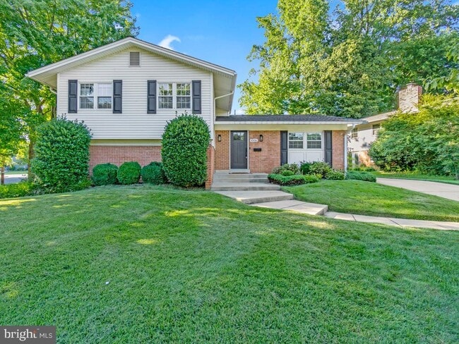 property at 10106 Crimson Cir