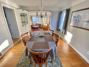 2336 Canterbury Rd in University Heights, OH - Building Photo - Building Photo