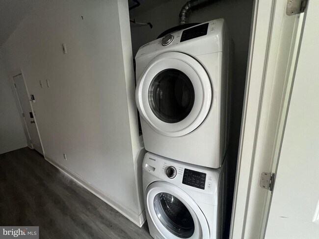 1829 N 33rd St in Philadelphia, PA - Building Photo - Building Photo