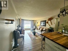 85 Lyndhurst St in Brantford, ON - Building Photo - Building Photo