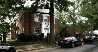 The Parkwood in Richmond, VA - Building Photo - Building Photo