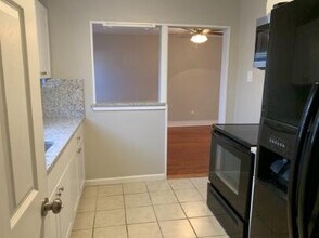 2324 16th St in Lubbock, TX - Foto de edificio - Building Photo