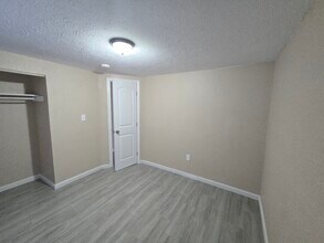 9402 Grandfield Rd in Thonotosassa, FL - Building Photo - Building Photo