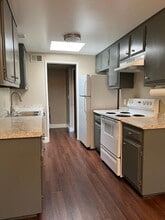 1529 Oak Ave in Davis, CA - Building Photo - Building Photo