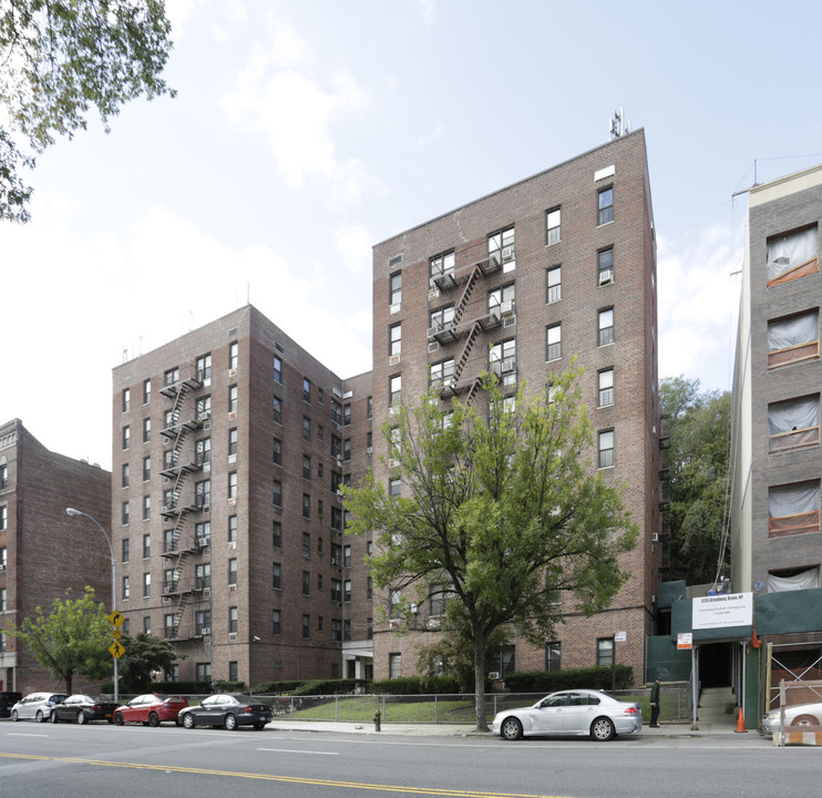 6141 Broadway in Bronx, NY - Building Photo