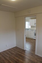 222 E California Ave in Vista, CA - Building Photo - Building Photo