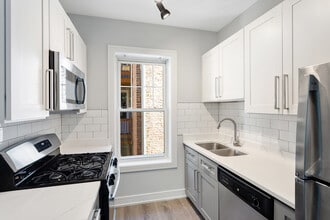 1904 W Morse Ave in Chicago, IL - Building Photo - Building Photo